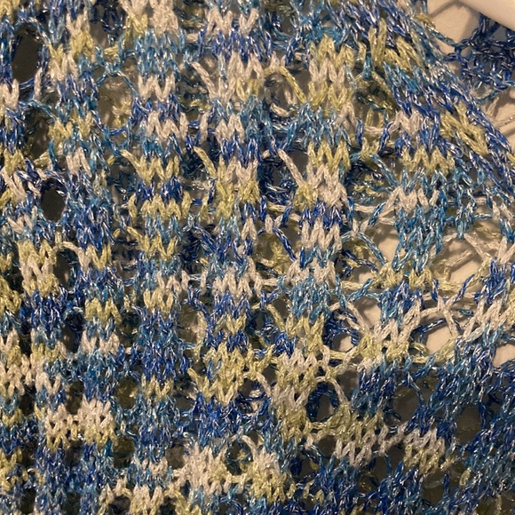 TRIBAL top - Picture 3 of 5